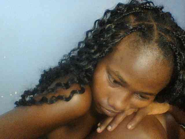 Cute-dall webcam
