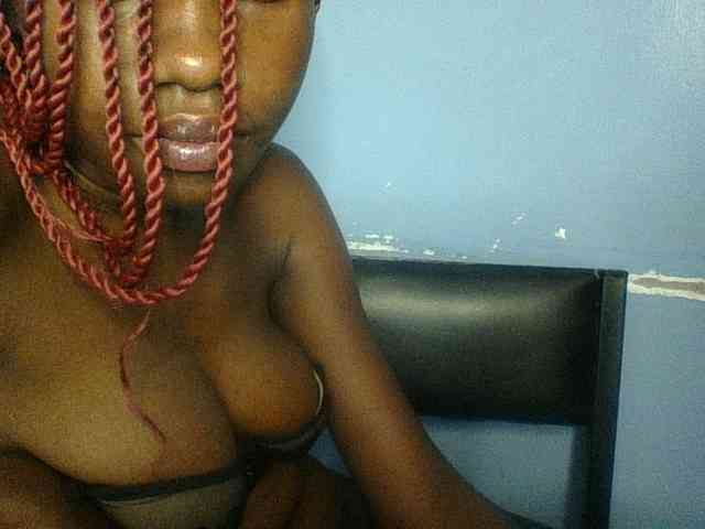 Cute-dall webcam
