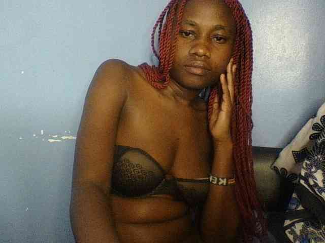 Cute-dall webcam