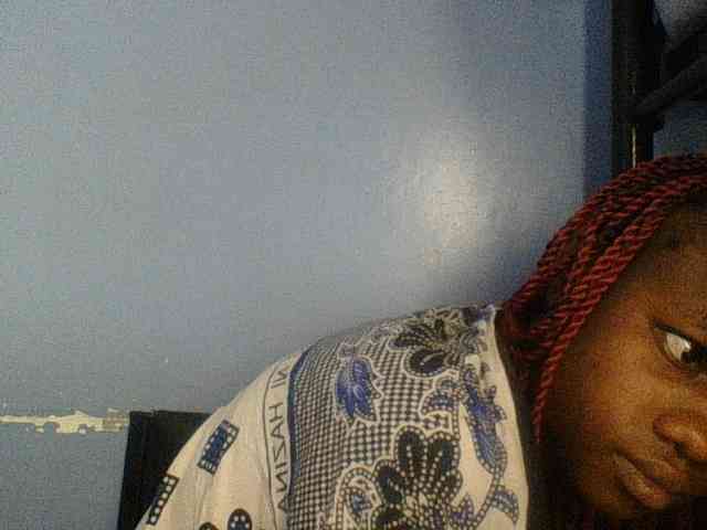 Cute-dall webcam