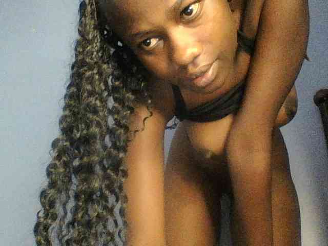 Cute-dall webcam