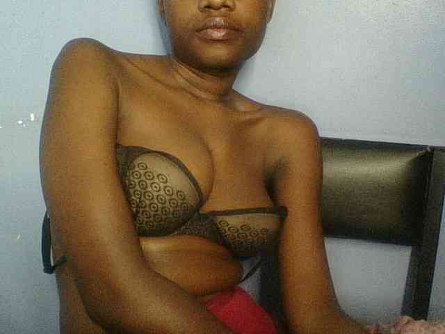 Cute-dall webcam