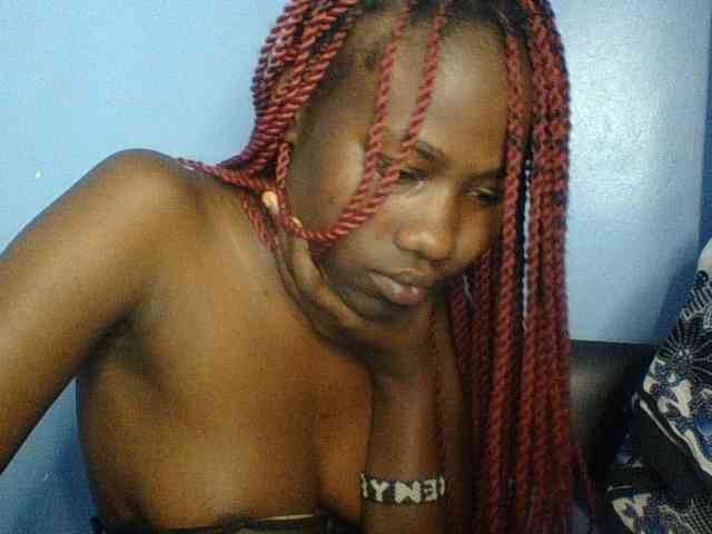 Cute-dall webcam