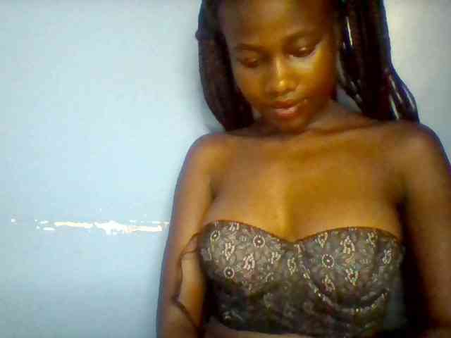 Cute-dall webcam