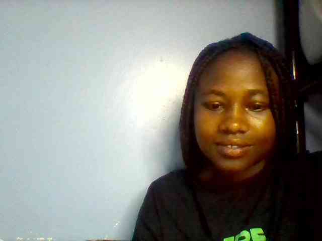 Cute-dall webcam