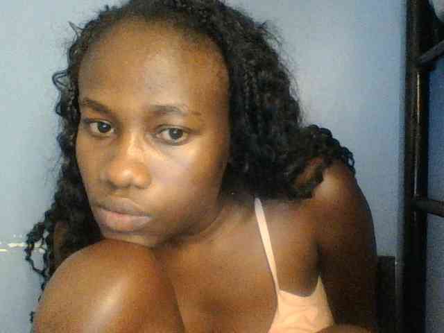 Cute-dall webcam