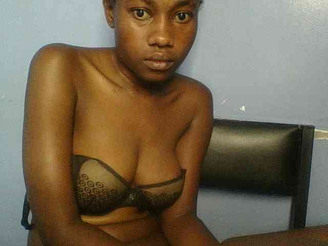 Cute-dall webcam