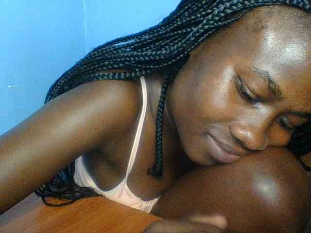 Cute-dall webcam