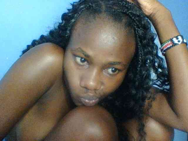 Cute-dall webcam