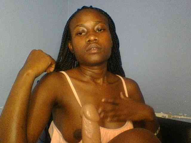 Cute-dall webcam