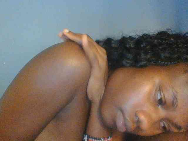 Cute-dall webcam