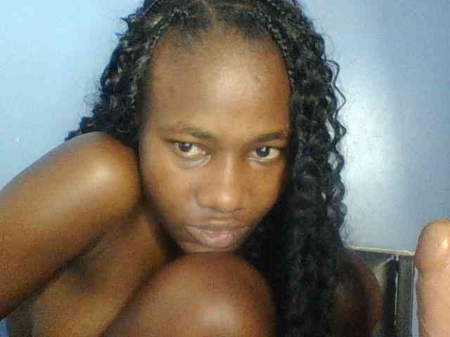 Cute-dall webcam