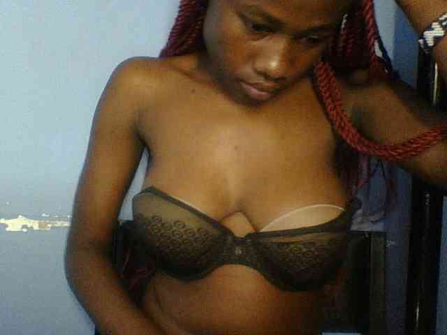 Cute-dall webcam