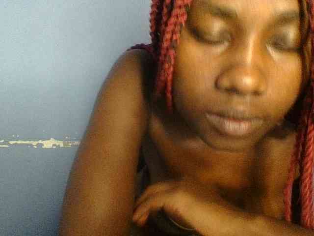 Cute-dall webcam