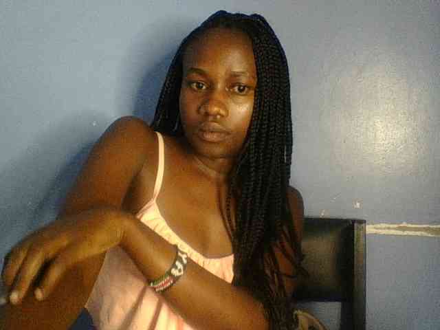 Cute-dall webcam