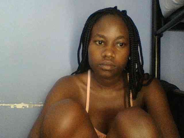 Cute-dall webcam