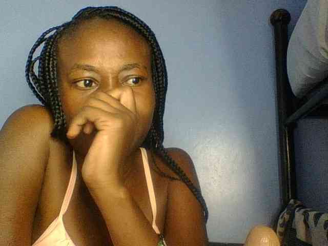 Cute-dall webcam