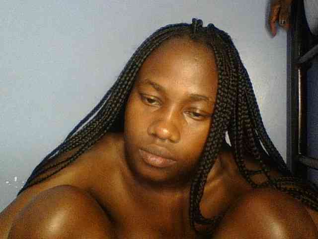 Cute-dall webcam