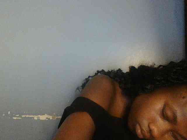 Cute-dall webcam
