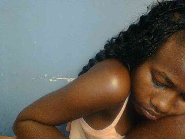 Cute-dall webcam