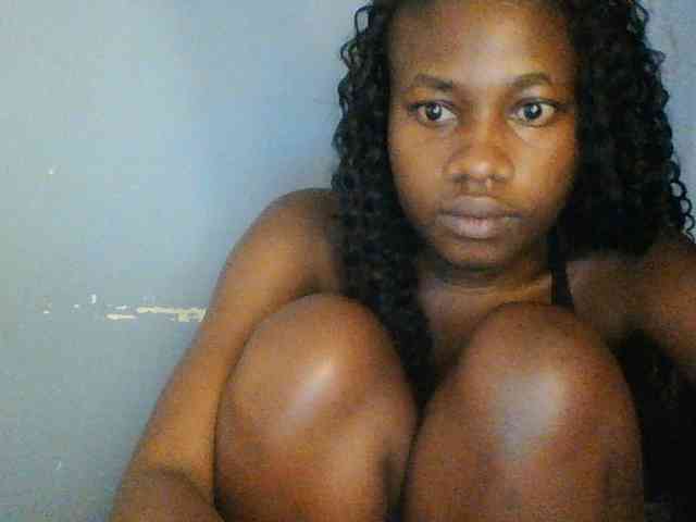 Cute-dall webcam