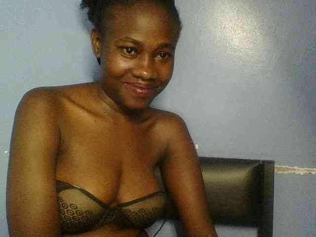 Cute-dall webcam
