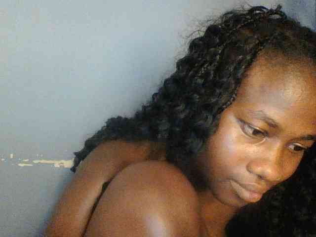 Cute-dall webcam