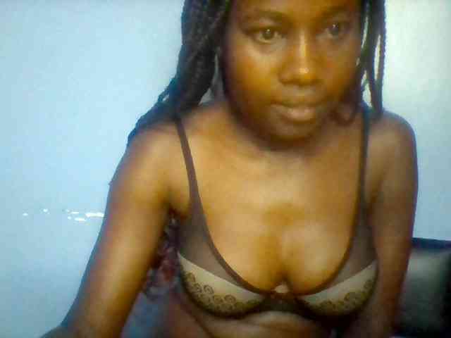 Cute-dall webcam