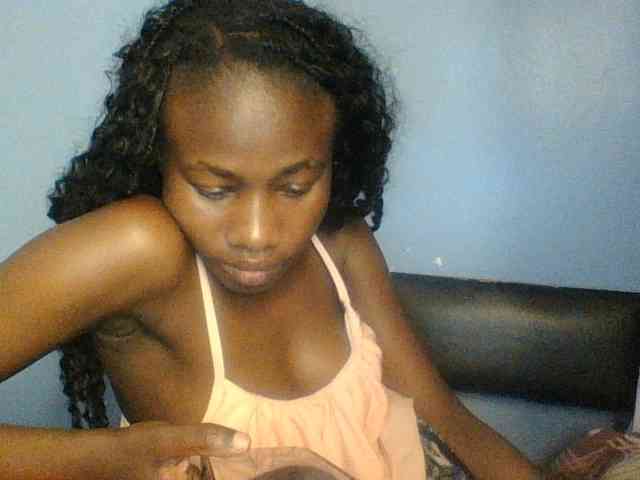 Cute-dall webcam