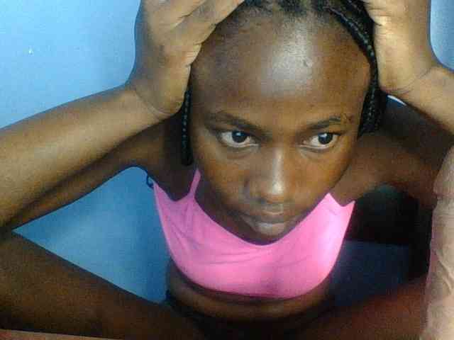 Cute-dall webcam