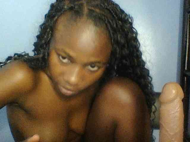Cute-dall webcam