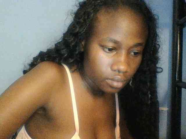 Cute-dall webcam