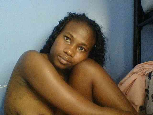 Cute-dall webcam