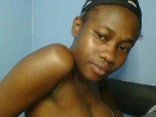 Cute-dall webcam