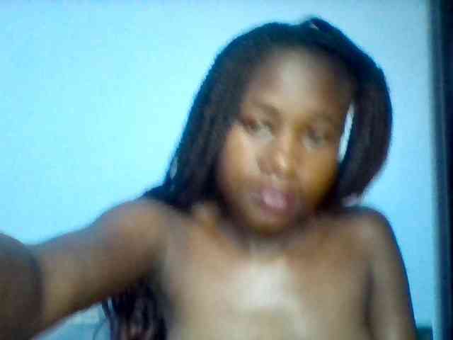 Cute-dall webcam
