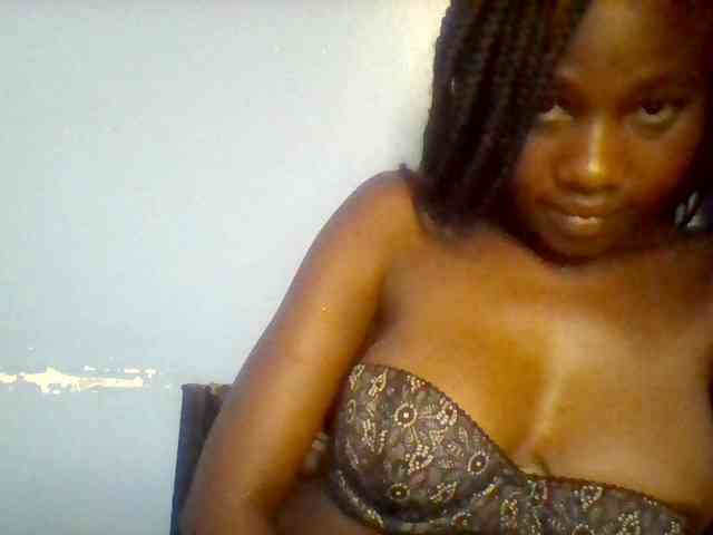 Cute-dall webcam