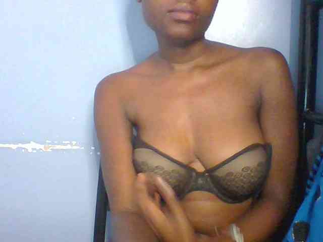 Cute-dall webcam