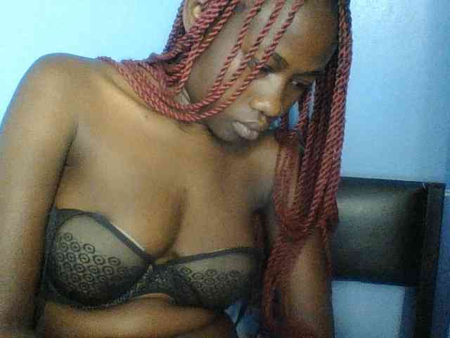 Cute-dall webcam