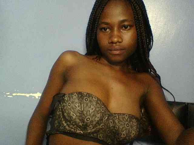 Cute-dall webcam