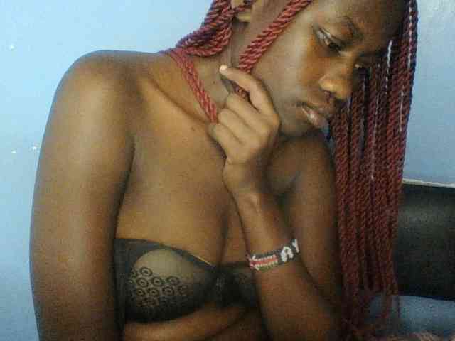 Cute-dall webcam