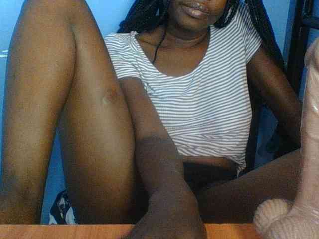 Cute-dall webcam