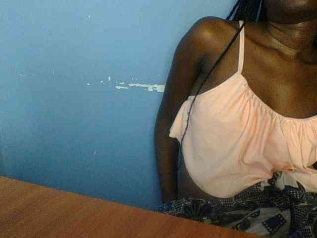 Cute-dall webcam