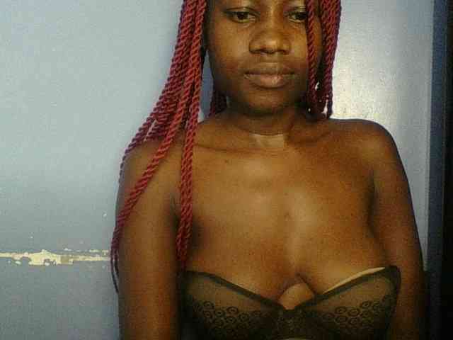 Cute-dall webcam