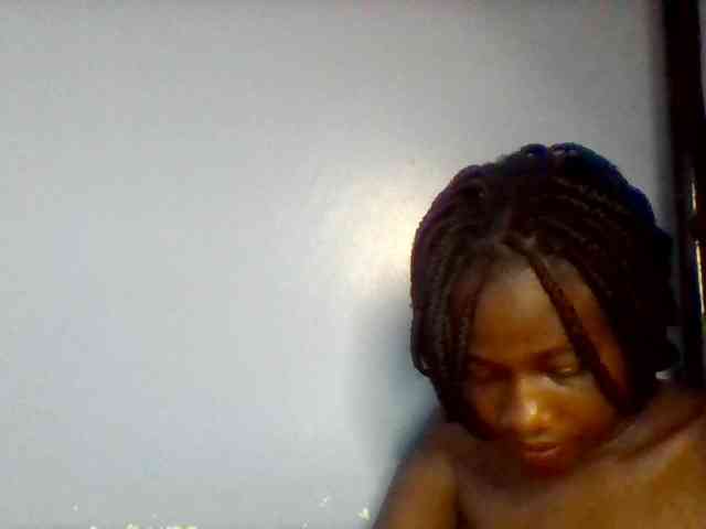 Cute-dall webcam