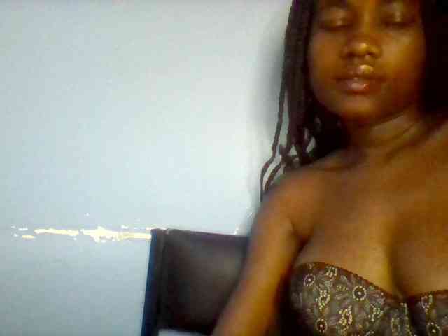 Cute-dall webcam