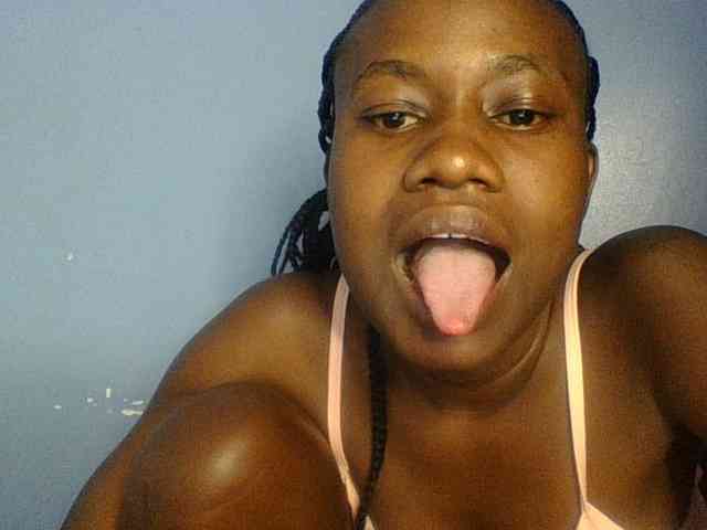 Cute-dall webcam