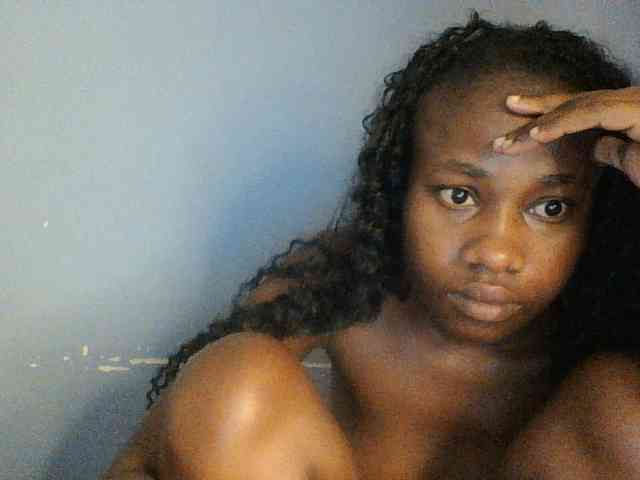 Cute-dall webcam