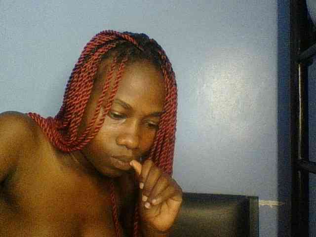 Cute-dall webcam