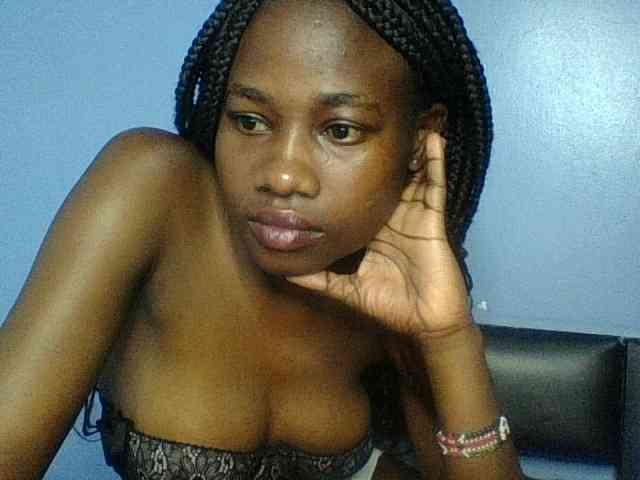 Cute-dall webcam