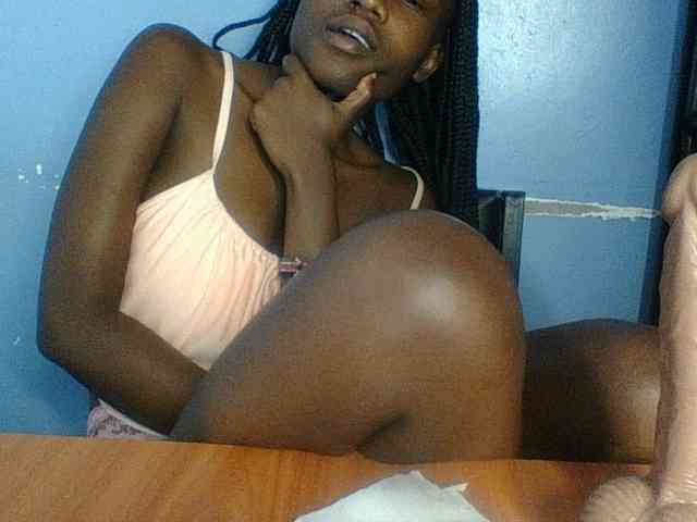 Cute-dall webcam